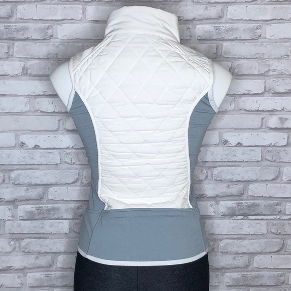 Athleta gray and white quilted vest, XXS - Picture 6 of 8